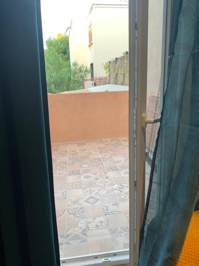 Coeur De Ville T2, Terrasse, Clim Tt Equipe, Parking Sanary-sur-Mer Exterior foto